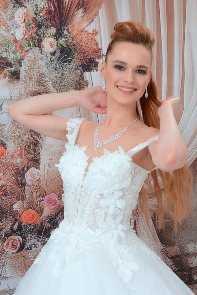 Vintage esküvői ruha - Miss Ara - Vác