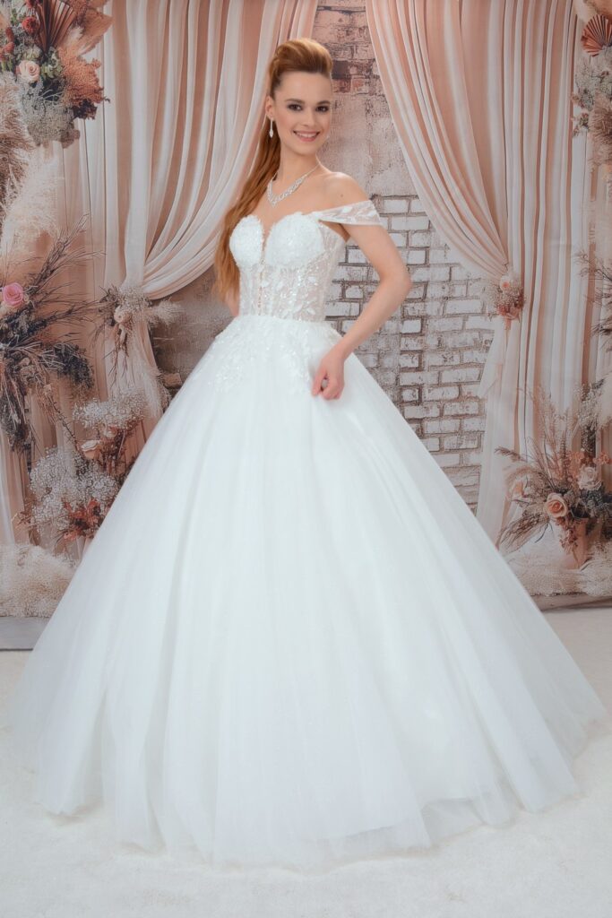 Vintage esküvői ruha - Miss Ara - Vác