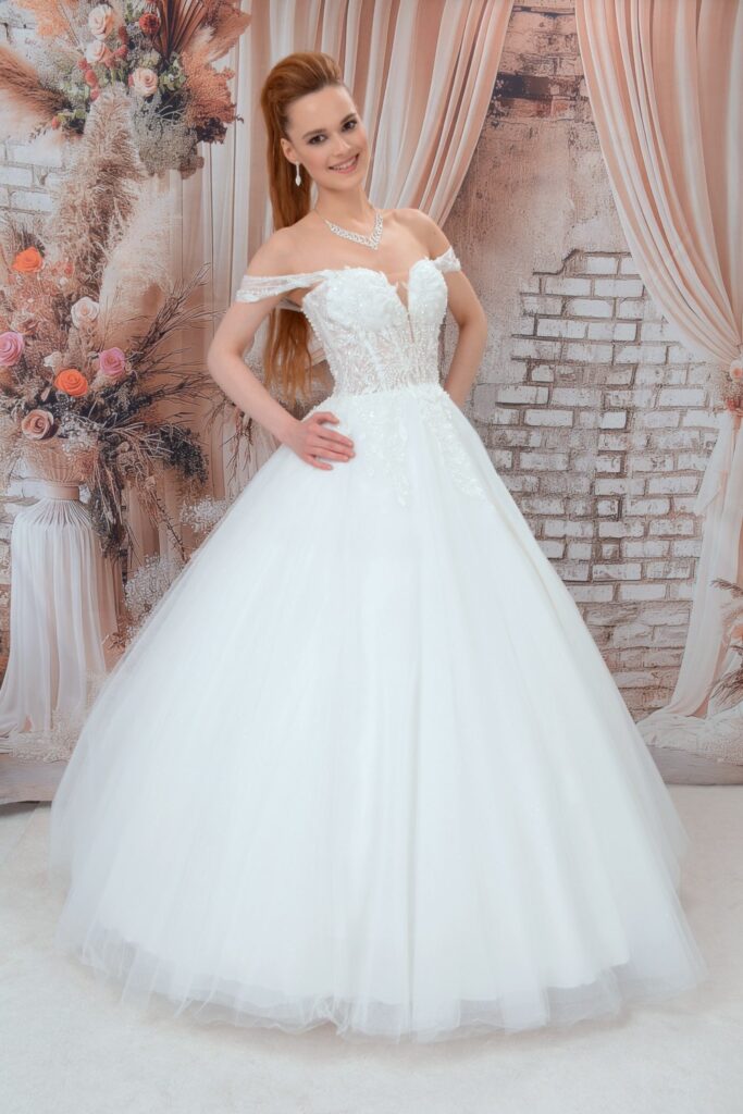 Vintage esküvői ruha - Miss Ara - Vác