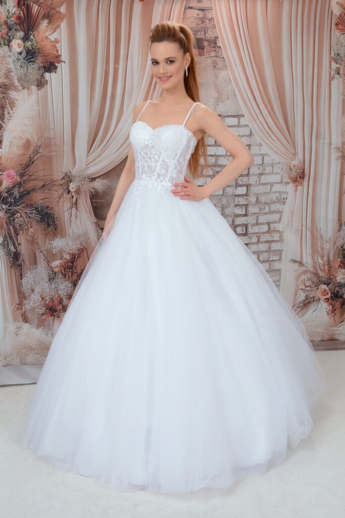 Vintage esküvői ruha - Miss Ara - Vác