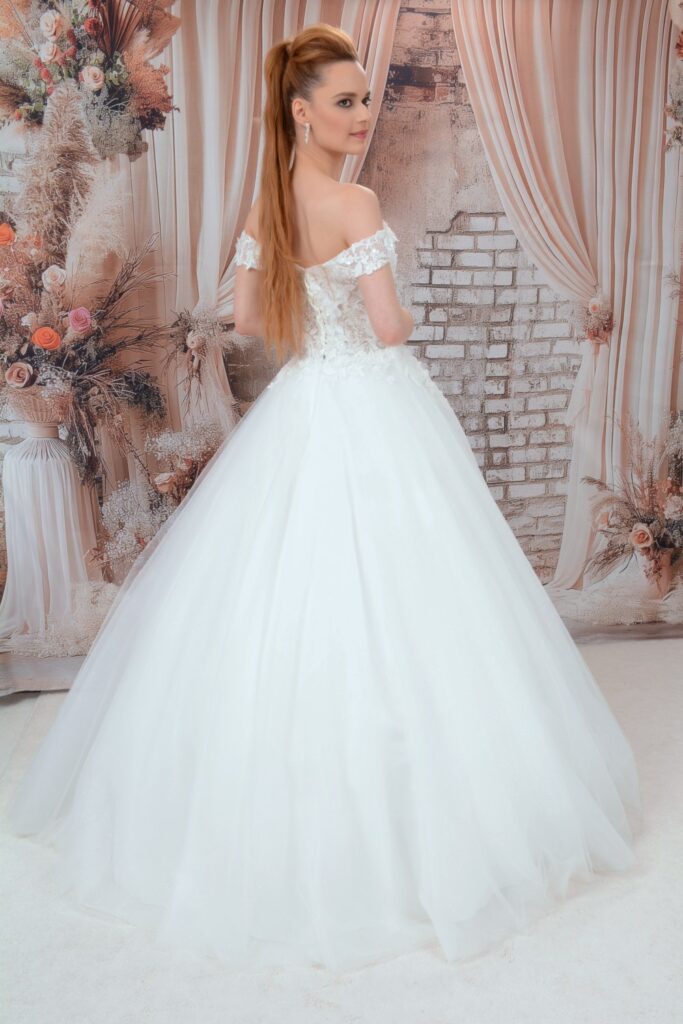 Vintage esküvői ruha - Miss Ara - Vác