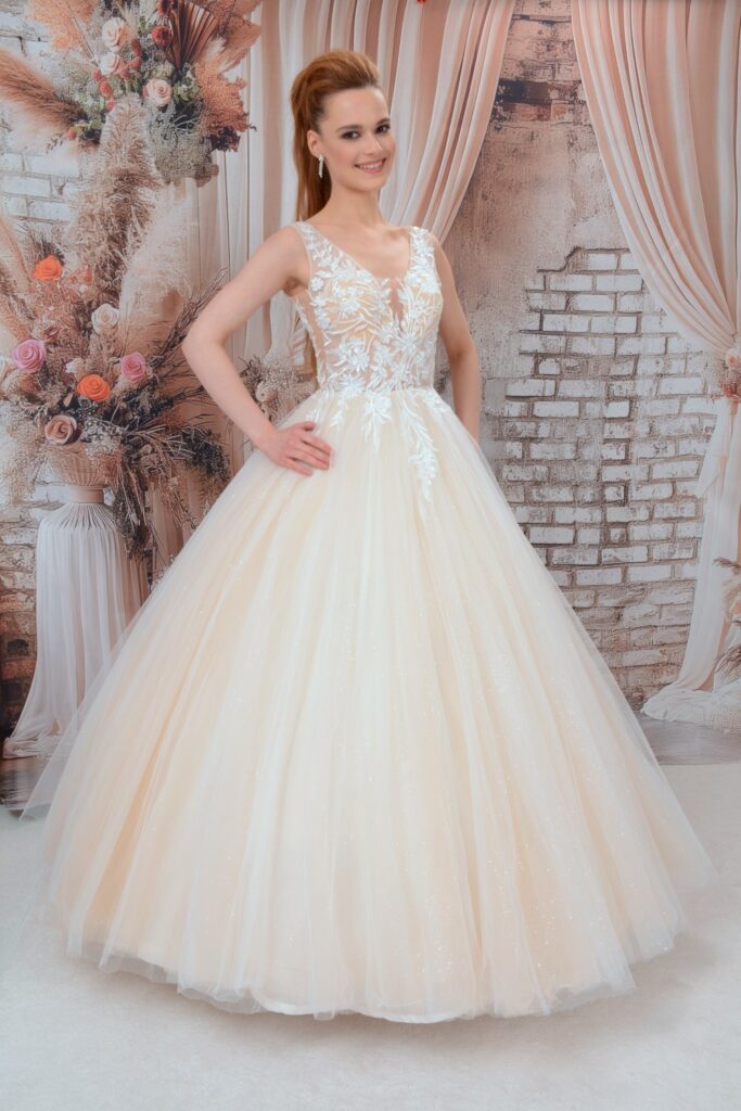 Vintage esküvői ruha - Miss Ara - Vác