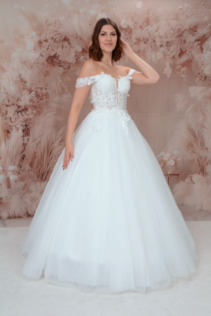 Modern esküvői ruha - Miss Ara - Vác