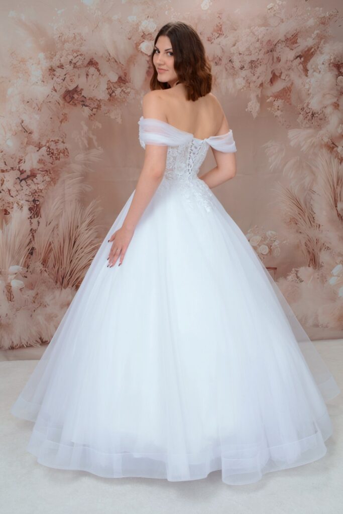 Vintage esküvői ruha - Miss Ara - Vác