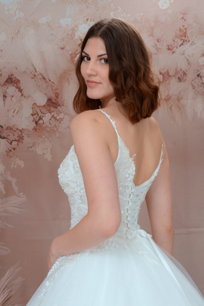 Vintage esküvői ruha - Miss Ara - Vác