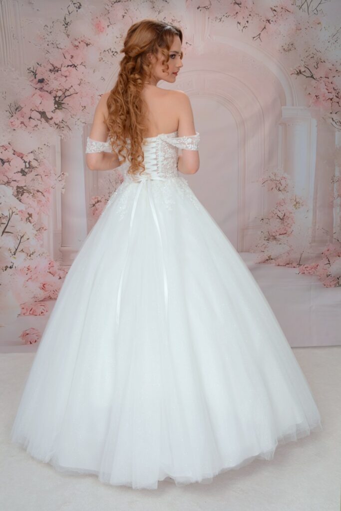 menyasszonyi ruha - Miss Ara - Vác