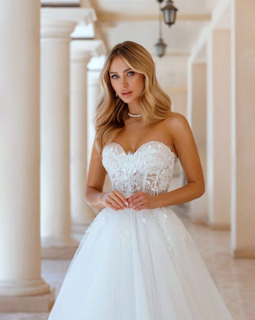 menyasszonyi ruha - Miss Ara - Vác