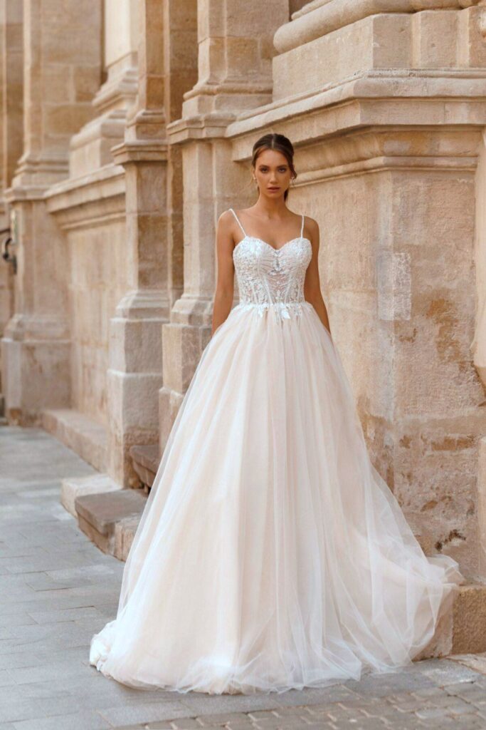 menyasszonyi ruha - Miss Ara - Vác