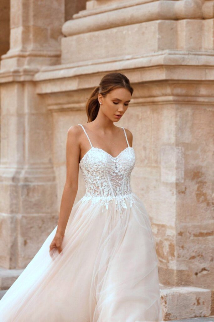 menyasszonyi ruha - Miss Ara - Vác